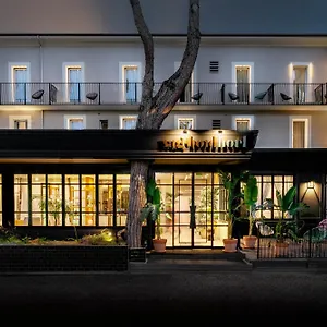 Szálloda Vagabond, Riccione