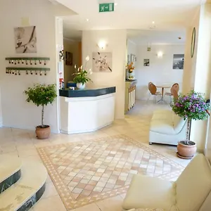 Monti Hotel
